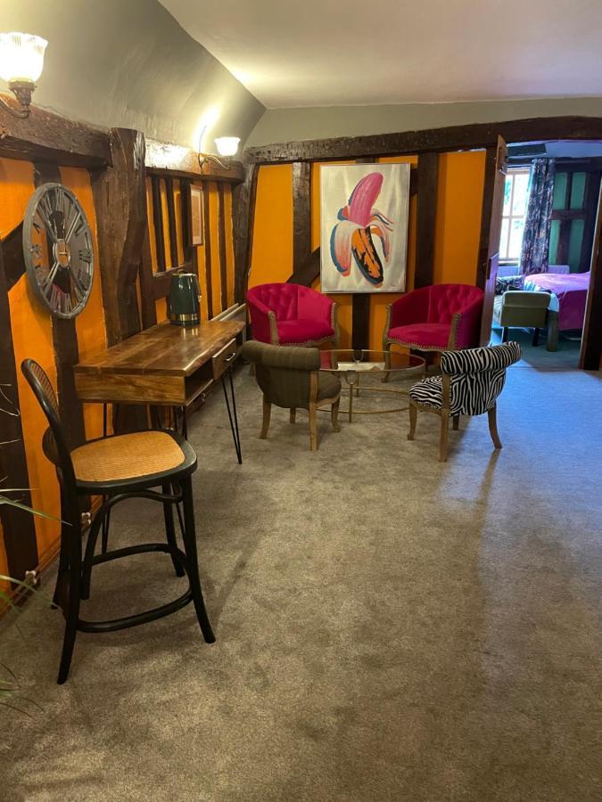 The Hole In The Locanda